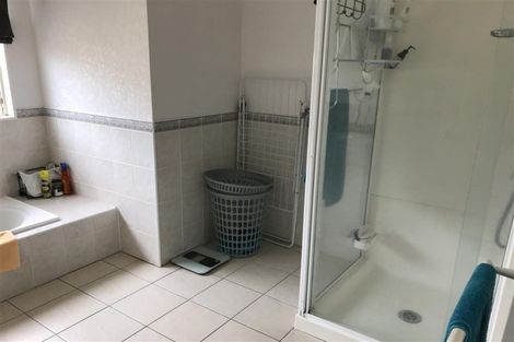 Photo of property in 22 Attymon Lane, East Tamaki, Auckland, 2016