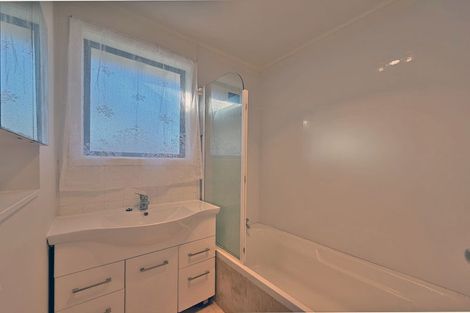 Photo of property in 6 Mangos Place, Pakuranga, Auckland, 2010