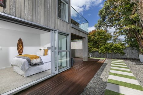 Photo of property in 8a Rarere Road, Hauraki, Auckland, 0622