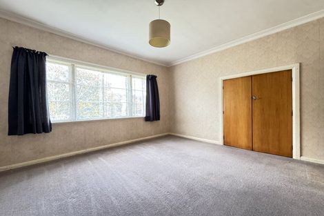 Photo of property in 17 Raroa Terrace, Tawa, Wellington, 5028