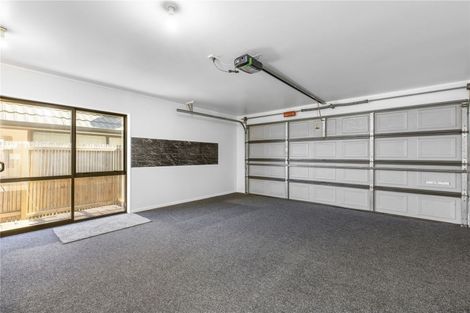 Photo of property in 19 Old Park Place, Takanini, 2112