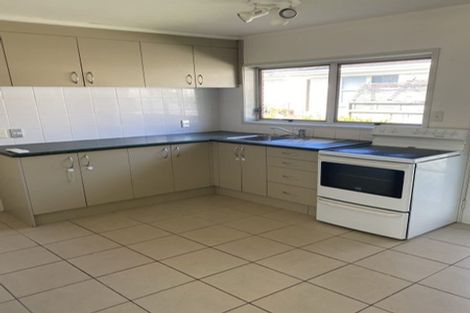 Photo of property in 2/180 Bayswater Avenue, Bayswater, Auckland, 0622