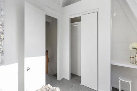 Photo of property in Sherwood Mews, 28b Bidwill Street, Mount Cook, Wellington, 6021