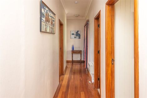 Photo of property in 27 Mount View Road, Bastia Hill, Whanganui, 4500