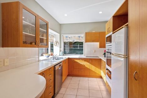 Photo of property in 11 Parkham Drive, Burnside, Christchurch, 8053