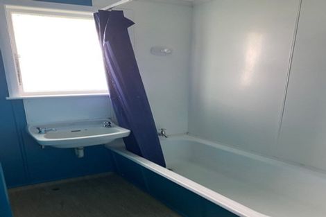 Photo of property in 42-44 Cheshire Street, Cannons Creek, Porirua, 5024