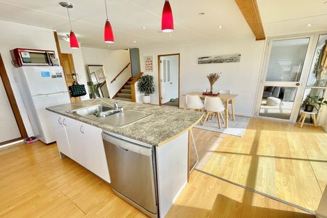 Photo of property in 94 Jamaica Drive, Grenada North, Wellington, 5028