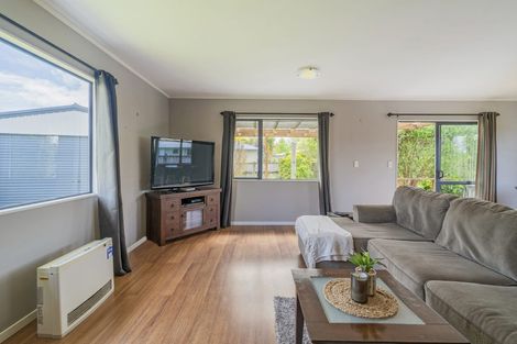 Photo of property in 15 Seascape Avenue, Whitianga, 3510