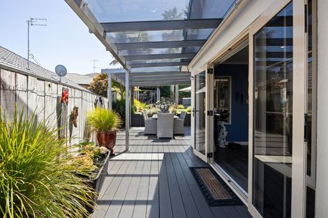 Photo of property in 62 Cairns Crescent, Rototuna, Hamilton, 3210