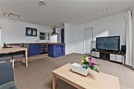 Photo of property in 10 Saffron Street, Birkdale, Auckland, 0626
