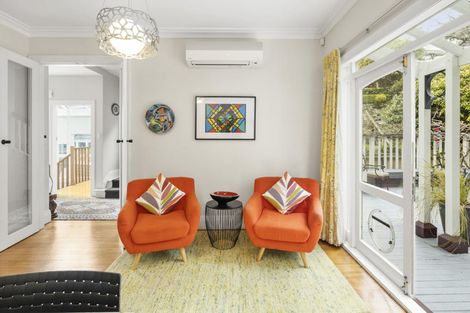 Photo of property in 15 Easdale Street, Kelburn, Wellington, 6012