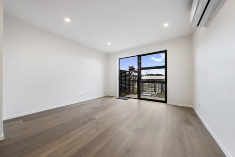 Photo of property in 53 Jabuka Street, Glen Eden, Auckland, 0602