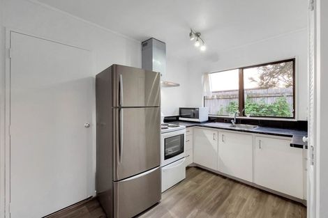 Photo of property in 1/130 Bruce Mclaren Road, Henderson, Auckland, 0612