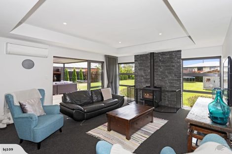 Photo of property in 32 Royston Common, West Melton, 7618