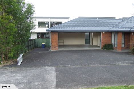 Photo of property in 8 Coupland Court, Glendene, Auckland, 0602