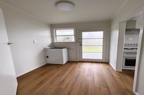 Photo of property in 27 Linwood Avenue, Forrest Hill, Auckland, 0620