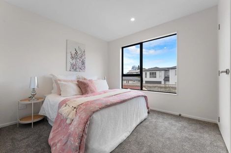 Photo of property in 5/27 Taikata Road, Te Atatu Peninsula, Auckland, 0610
