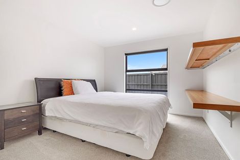 Photo of property in 17 Angus Place, Rangiora, 7400