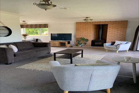 Photo of property in 50 Kilmarnock Street, Wallacetown, 9816