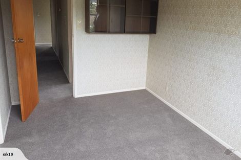 Photo of property in 9a Rewa Terrace, Tawa, Wellington, 5028