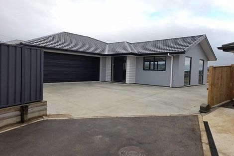 Photo of property in 10 Varsity Heights, Fitzherbert, Palmerston North, 4410