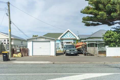 Photo of property in 87-87a Freyberg Street, Lyall Bay, Wellington, 6022