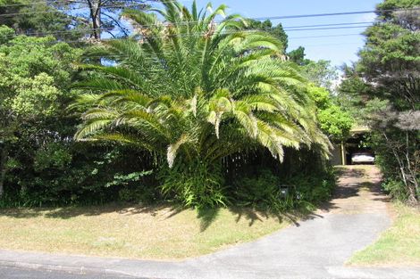 Photo of property in 176 Cliff View Drive, Green Bay, Auckland, 0604