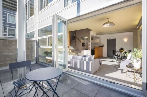 Photo of property in St Pauls Apartments, 44/43 Mulgrave Street, Thorndon, Wellington, 6011