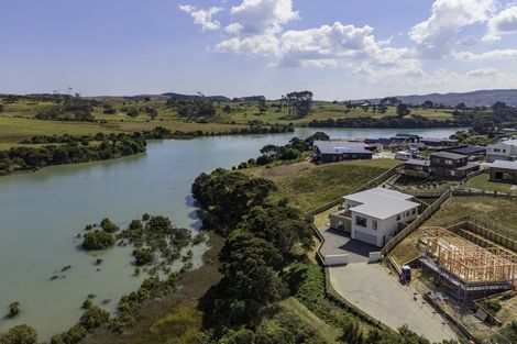 Photo of property in 98 Omahina Street, Raglan, 3225