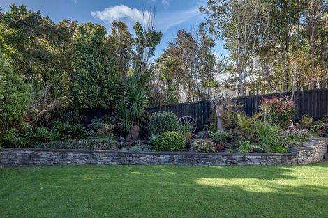 Photo of property in 1 Kahikatea Close, Campbells Bay, Auckland, 0630