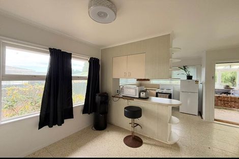 Photo of property in 12 Cross Street, Papakura, 2110