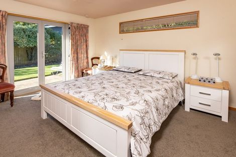 Photo of property in 104 Hamilton Avenue, Ilam, Christchurch, 8041