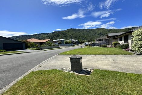 Photo of property in 7 Nautique Place, Waikawa, Picton, 7220