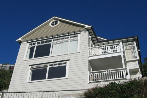 Photo of property in 65 Palliser Road, Roseneath, Wellington, 6011