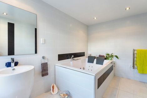 Photo of property in 100b Marine Parade, Otaki Beach, Otaki, 5512