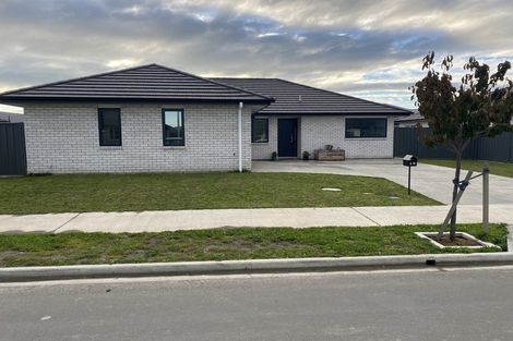 Photo of property in 16 Hikawera Drive, Frimley, Hastings, 4120