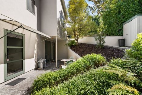 Photo of property in 12 Laing Cove, Havelock North, 4130