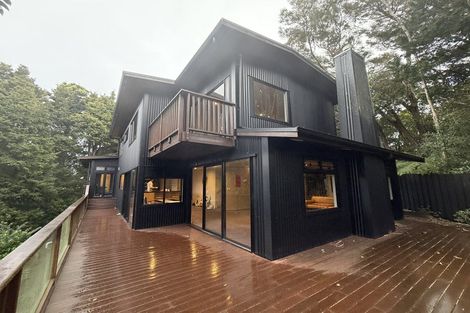 Photo of property in 40 Hiwihau Place, Glenfield, Auckland, 0629
