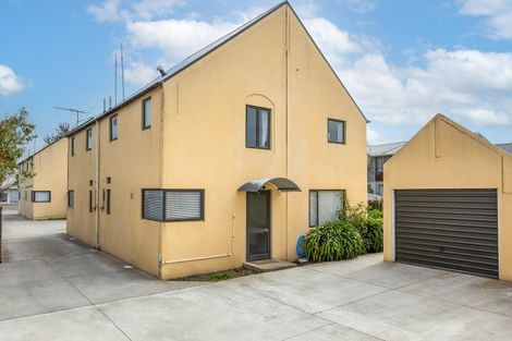 Photo of property in 4/36 Mathesons Road, Phillipstown, Christchurch, 8011