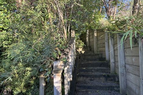 Photo of property in 48 Pinehaven Road, Pinehaven, Upper Hutt, 5019