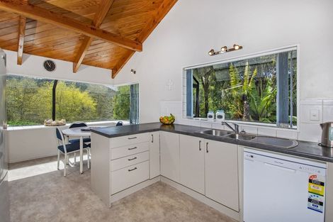 Photo of property in 9 Ngahere Drive, Horahora, Whangarei, 0110
