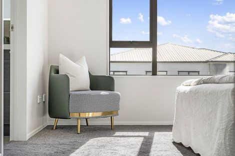 Photo of property in 40 Skua Road, Hobsonville, Auckland, 0616