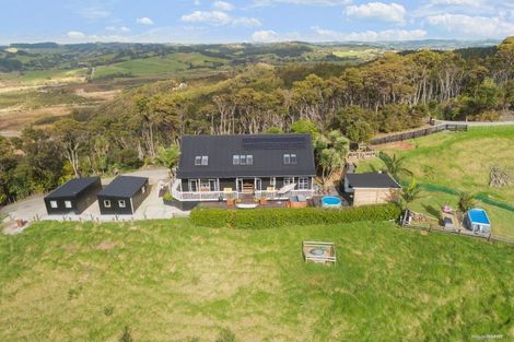 Photo of property in 173 Pinchgut Road, Kaukapakapa, 0873