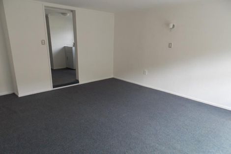 Photo of property in 142 Parkvale Road, Karori, Wellington, 6012