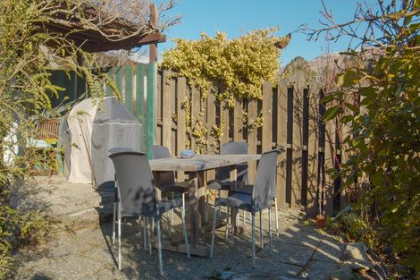 Photo of property in 2 Jedburgh Street, Roxburgh, 9500