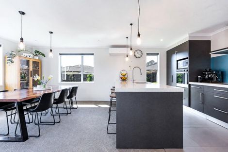 Photo of property in 26 Fernbrook Drive, Hurworth, New Plymouth, 4310