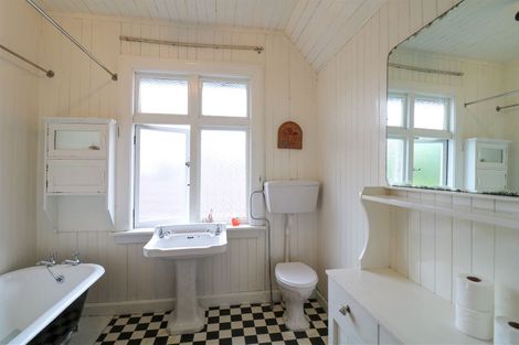 Photo of property in 2 Nelson Terrace, Seaview, Timaru, 7910