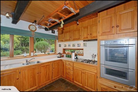 Photo of property in 111 Pinehaven Road, Pinehaven, Upper Hutt, 5019
