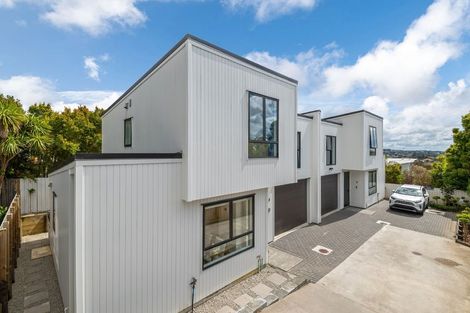Photo of property in 61a Knights Road, Rothesay Bay, Auckland, 0630