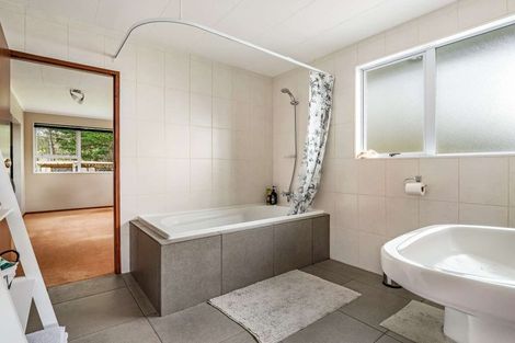 Photo of property in 318 Inland Road, Helensville, 0875